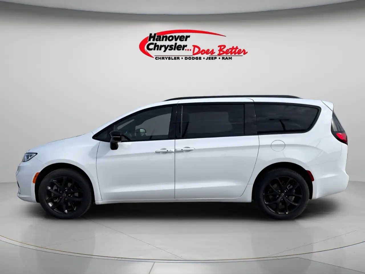 Chrysler Pacifica снимка Chrysler Pacifica
