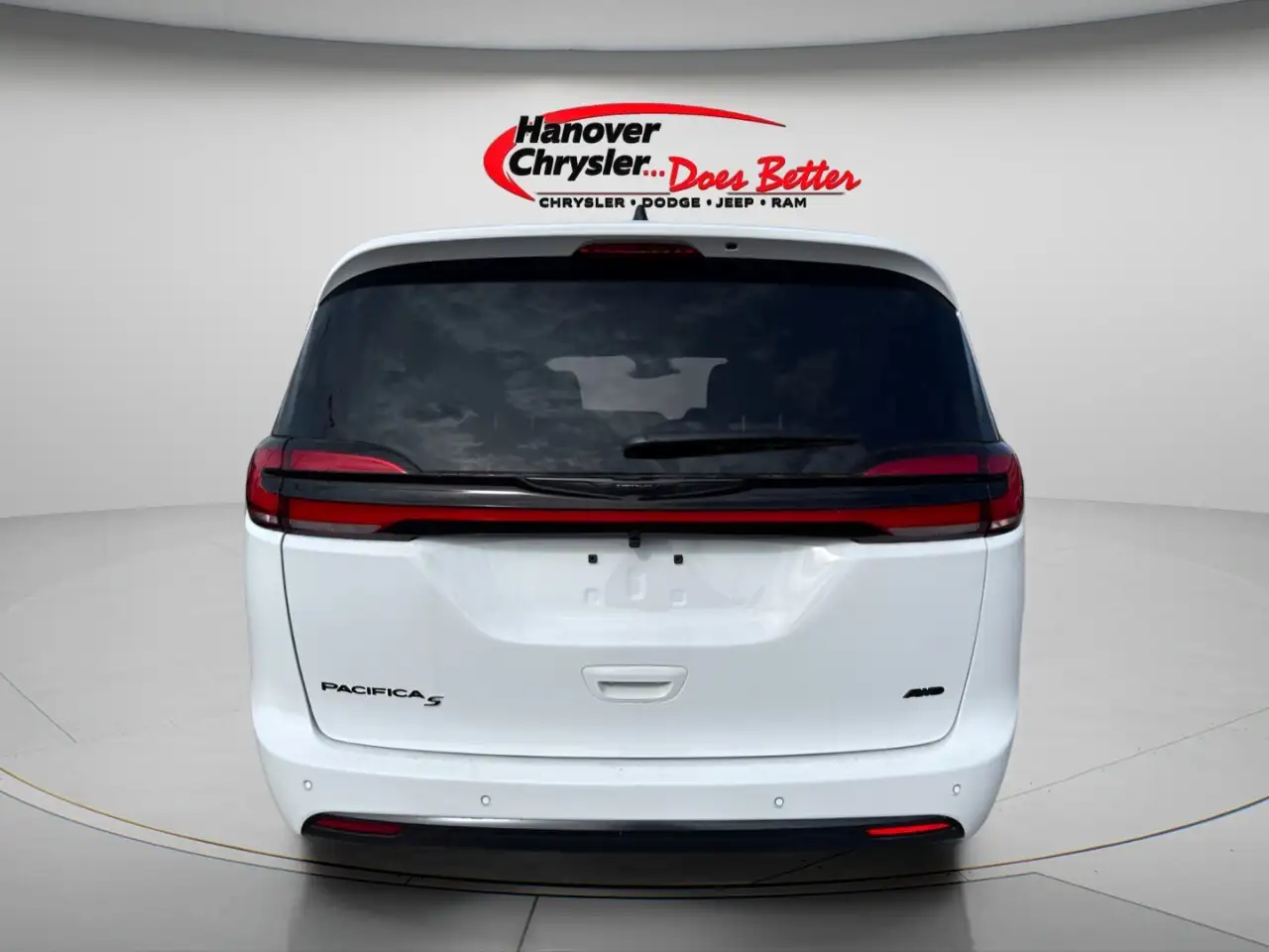 Chrysler Pacifica снимка Chrysler Pacifica