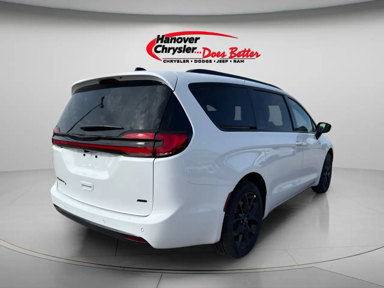 Chrysler Pacifica снимка Chrysler Pacifica