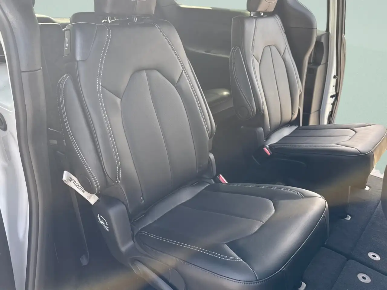 Chrysler Pacifica снимка Chrysler Pacifica