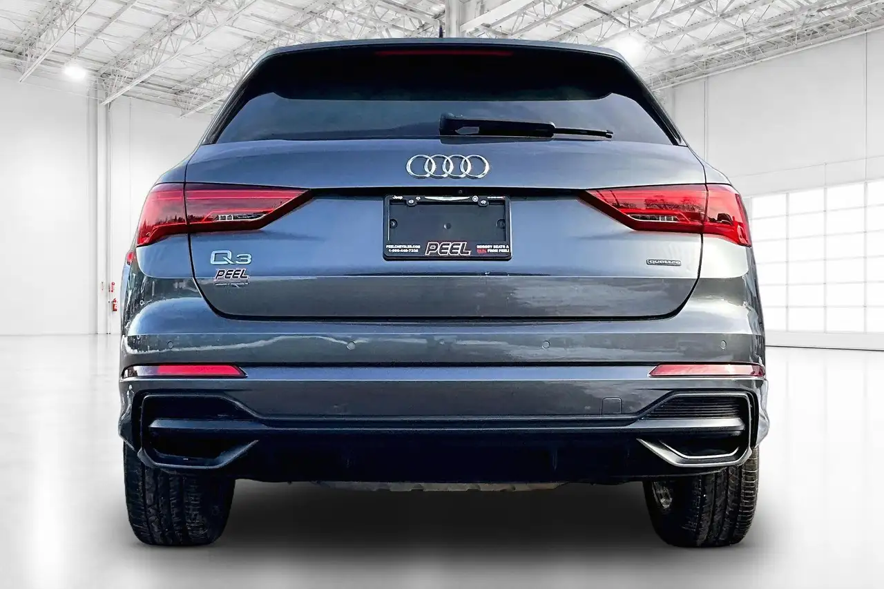 Audi Q3 photo Audi Q3