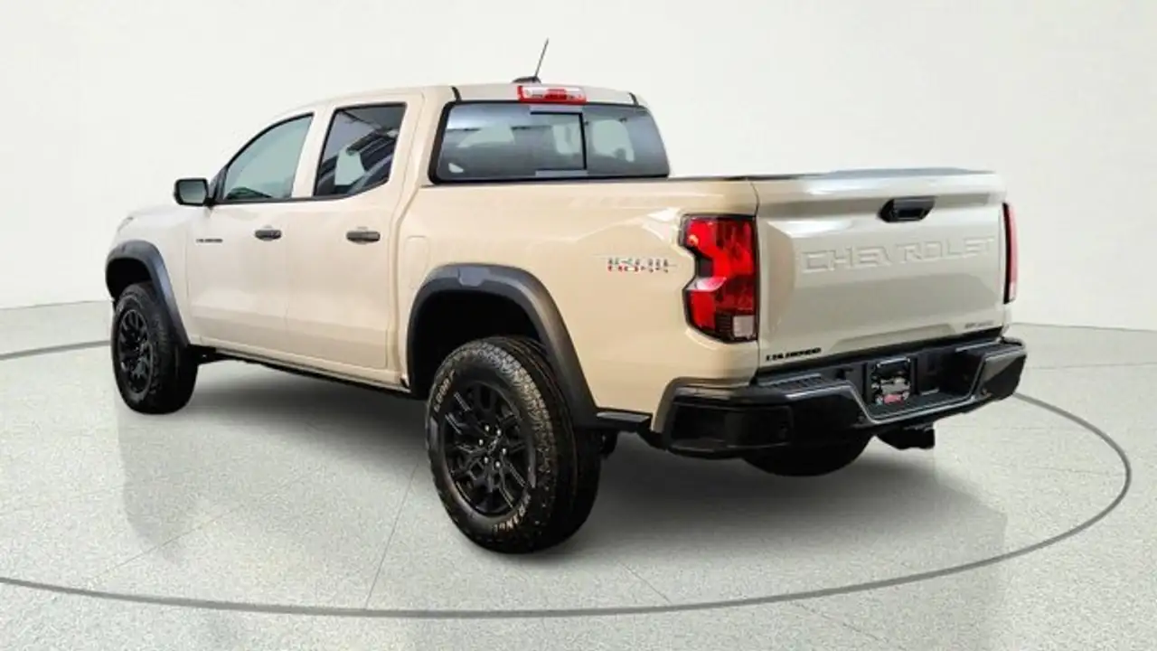 Chevrolet Colorado снимка Chevrolet Colorado