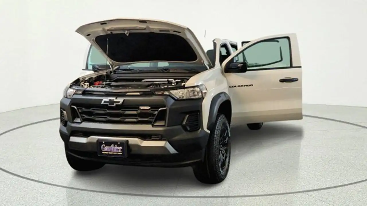 Chevrolet Colorado снимка Chevrolet Colorado