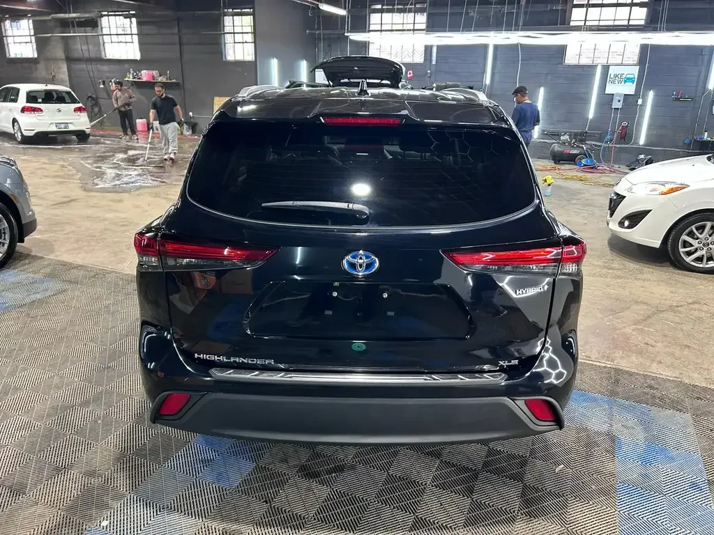 Toyota Highlander снимка Toyota Highlander