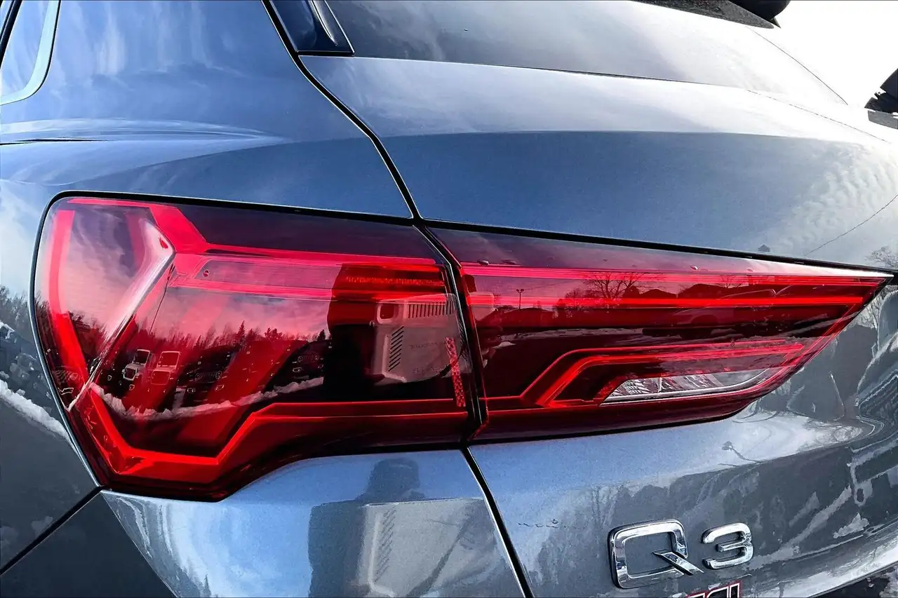 Audi Q3 photo Audi Q3