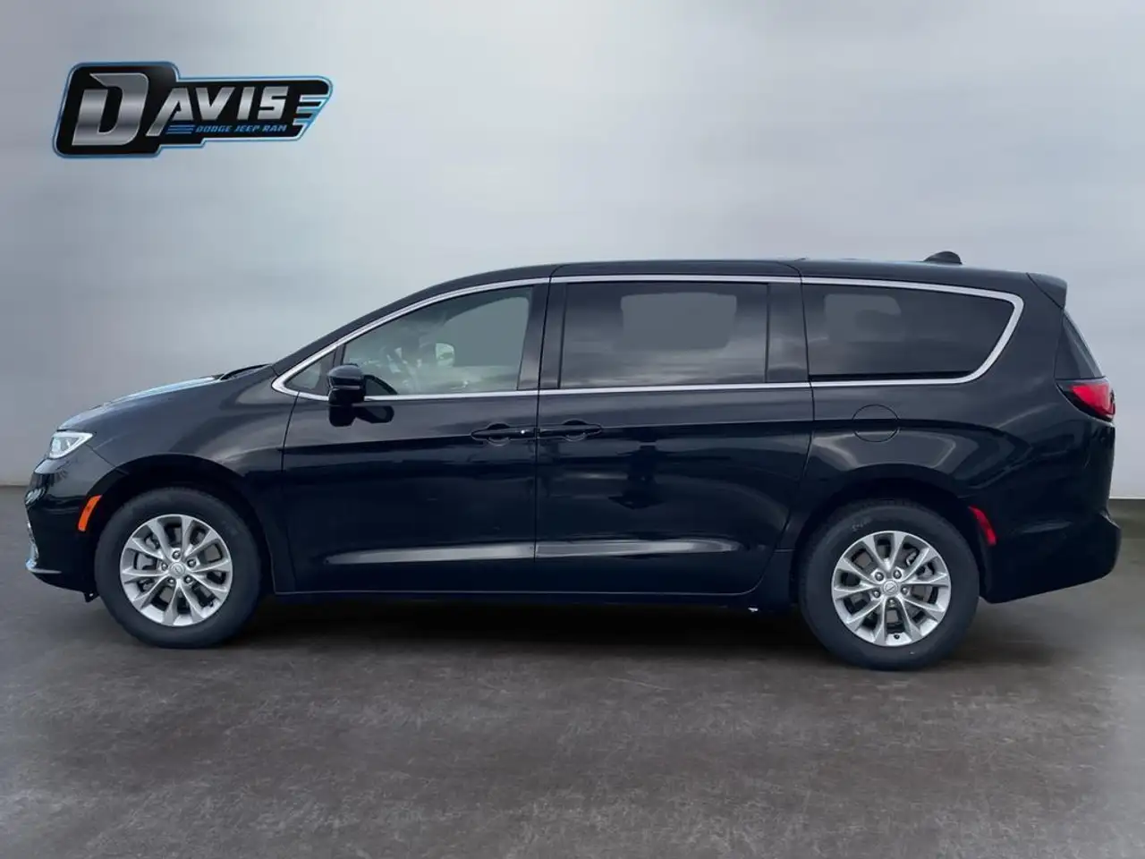 Chrysler Pacifica снимка Chrysler Pacifica
