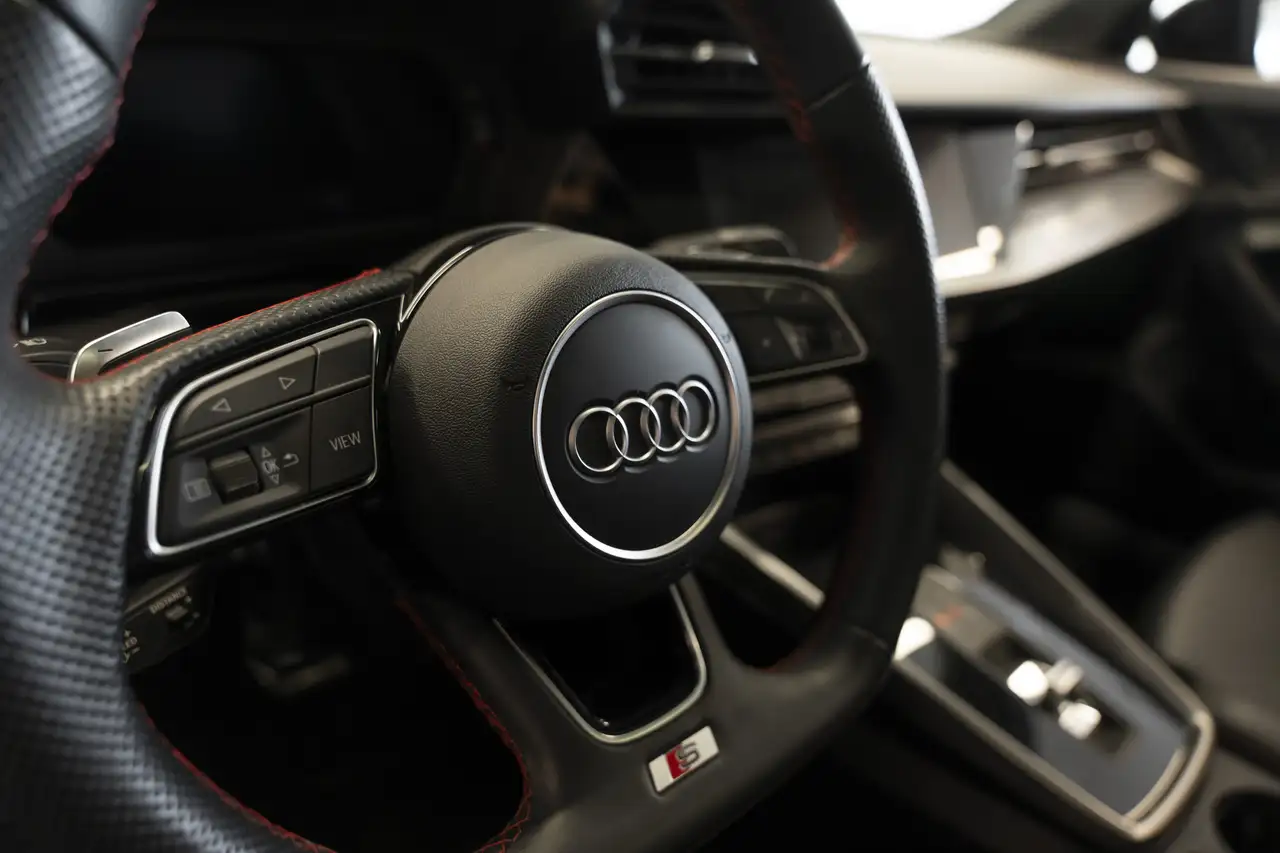 Audi S3 снимка Audi S3
