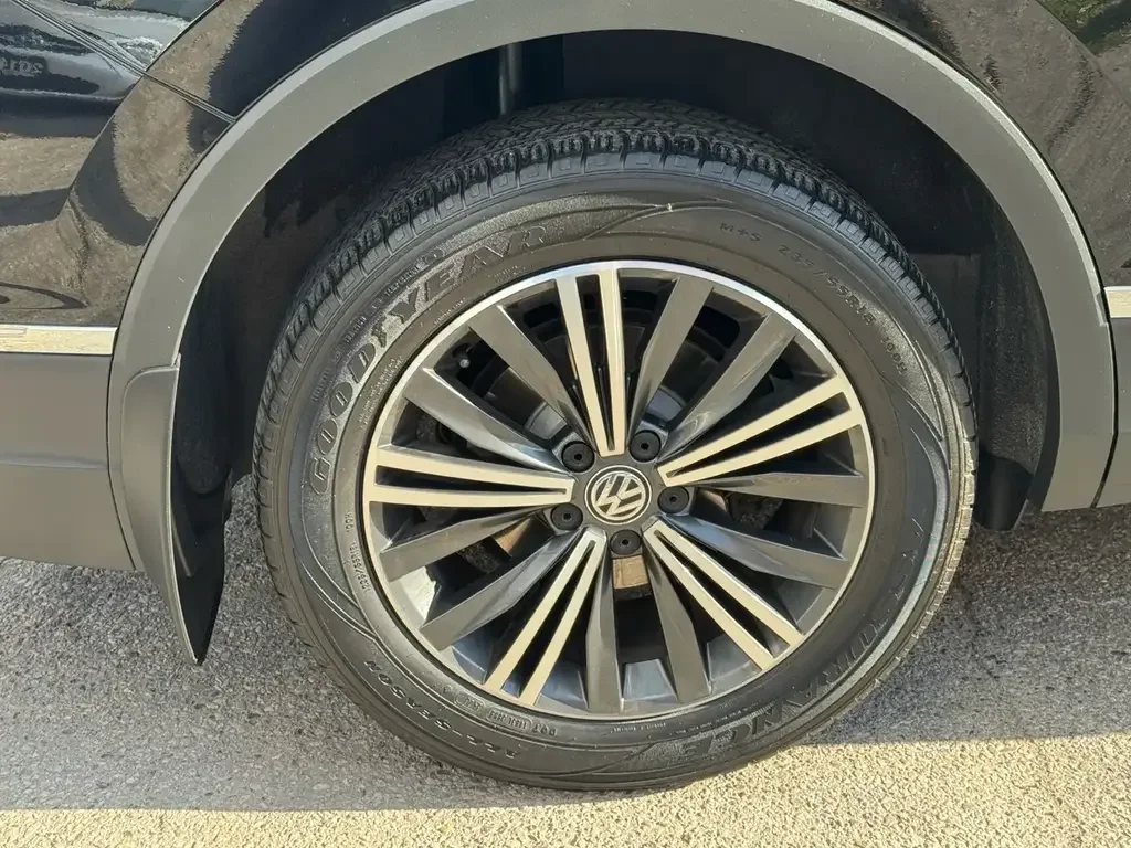 Volkswagen Tiguan снимка Volkswagen Tiguan