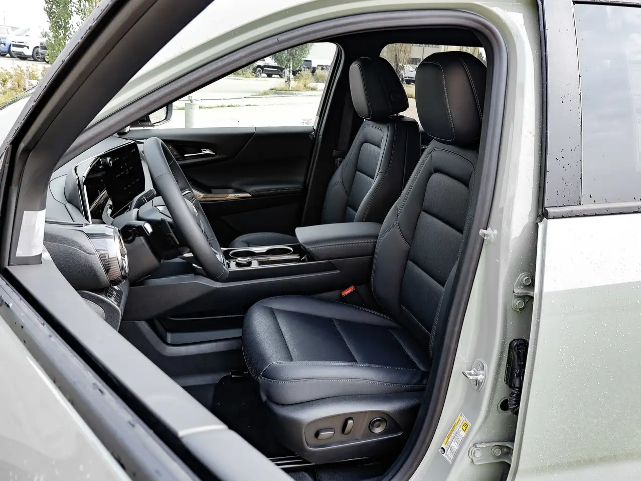 Chevrolet Equinox photo Chevrolet Equinox