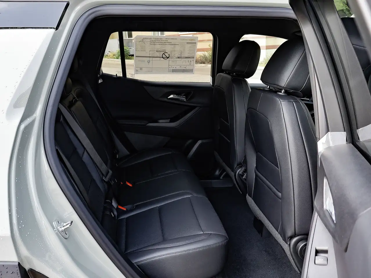 Chevrolet Equinox photo Chevrolet Equinox