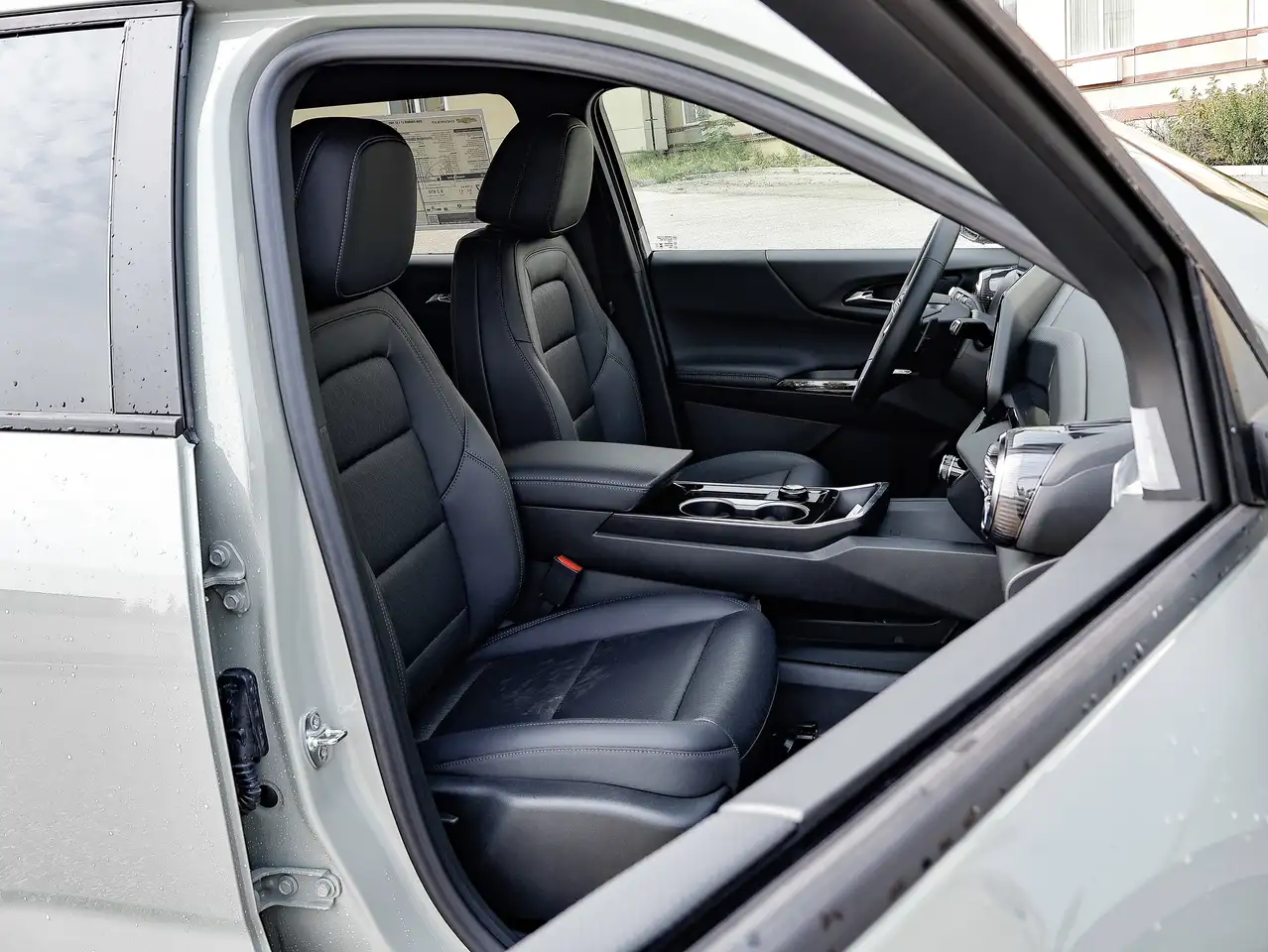Chevrolet Equinox photo Chevrolet Equinox