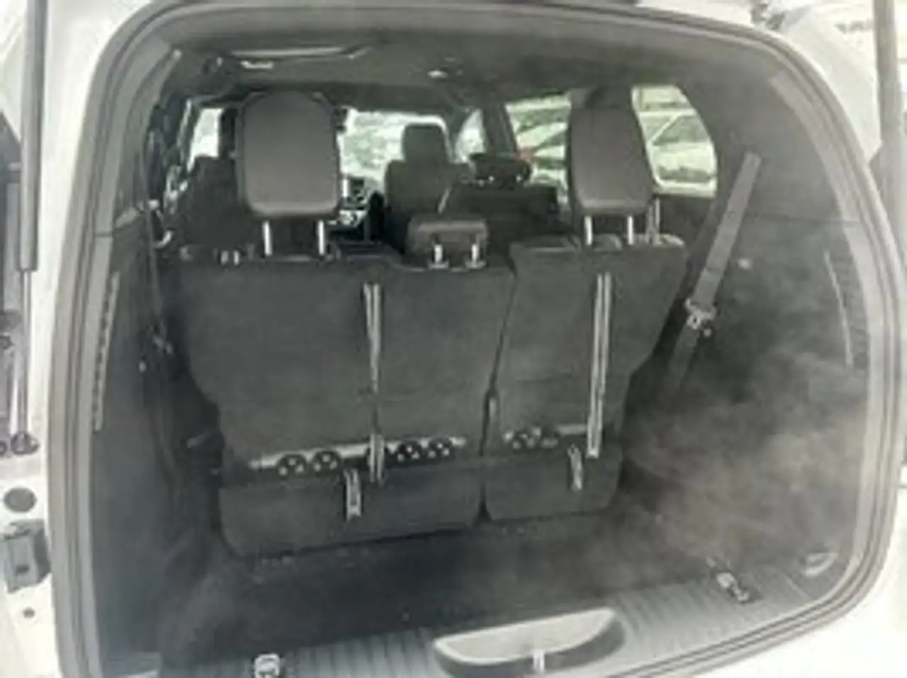 Chrysler Grand Caravan photo Chrysler Grand Caravan