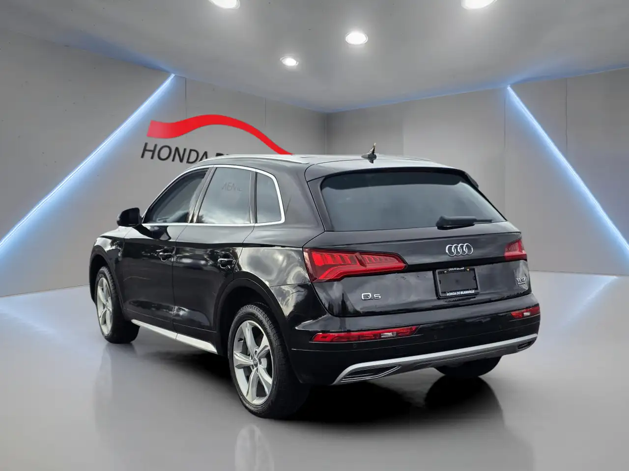 Audi Q5 снимка Audi Q5