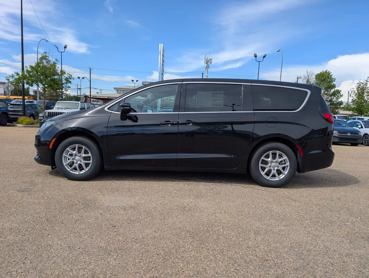 Chrysler Grand Caravan photo Chrysler Grand Caravan