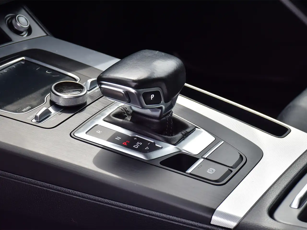 Audi Q5 снимка Audi Q5
