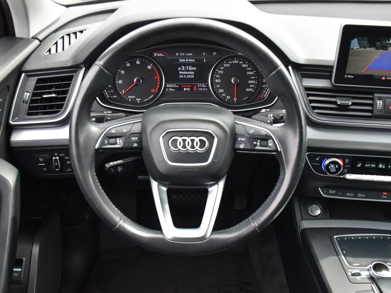 Audi Q5 снимка Audi Q5