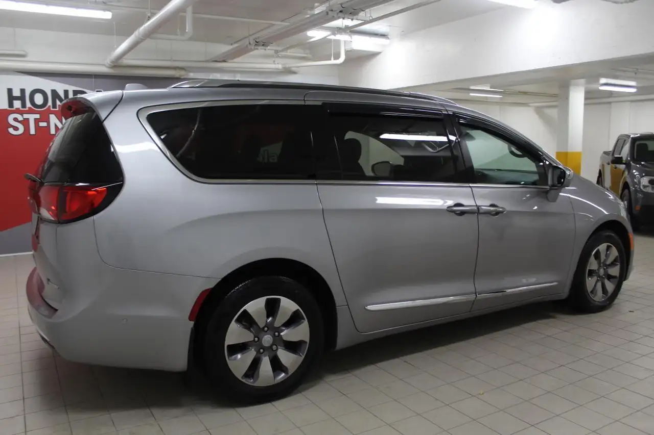 Chrysler Pacifica fotografie Chrysler Pacifica
