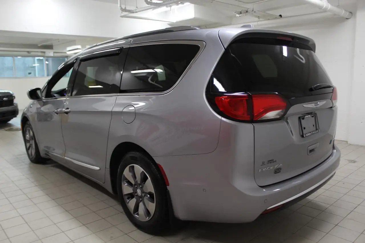 Chrysler Pacifica fotografie Chrysler Pacifica