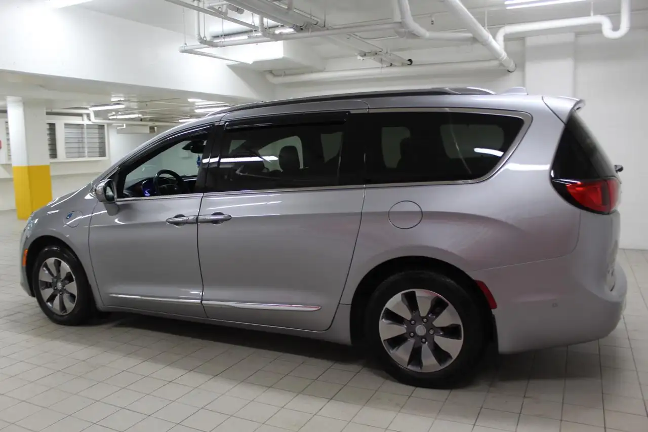 Chrysler Pacifica fotografie Chrysler Pacifica