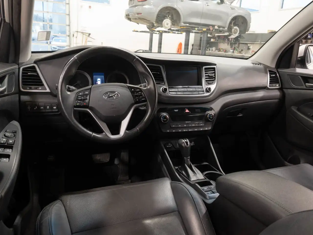 Hyundai TUCSON снимка Hyundai TUCSON