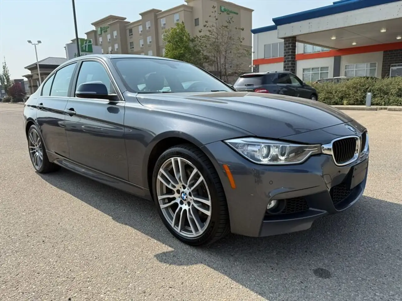 BMW 3 Series photo BMW 3 Series