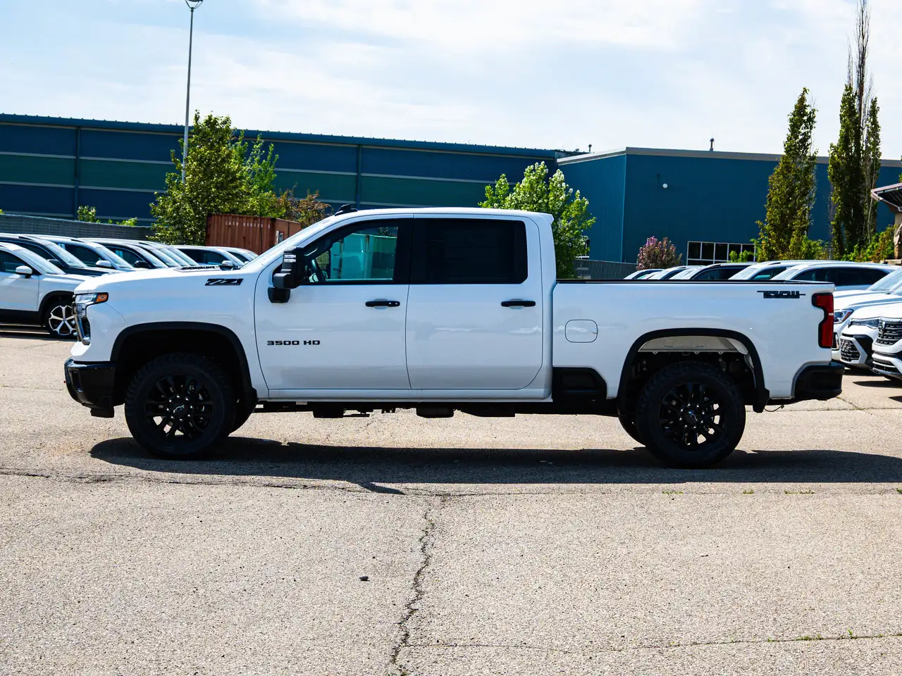 Chevrolet Silverado 3500 photo Chevrolet Silverado 3500
