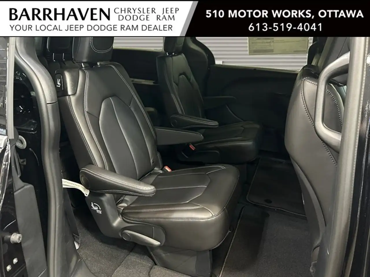 Chrysler Grand Caravan photo Chrysler Grand Caravan
