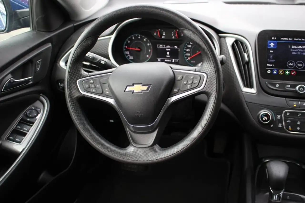 Chevrolet Malibu снимка Chevrolet Malibu