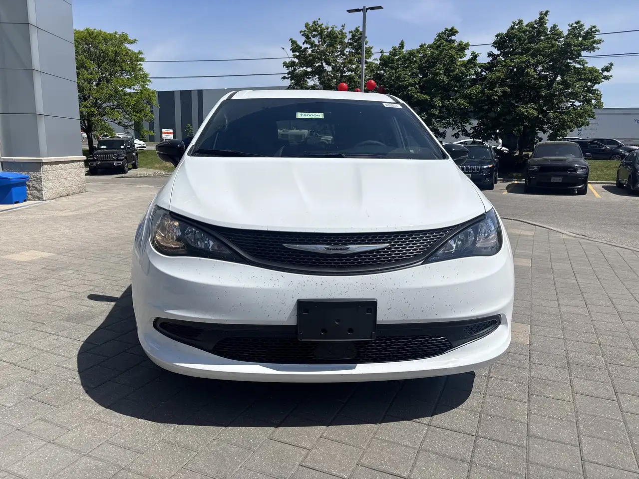 Chrysler Grand Caravan снимка Chrysler Grand Caravan