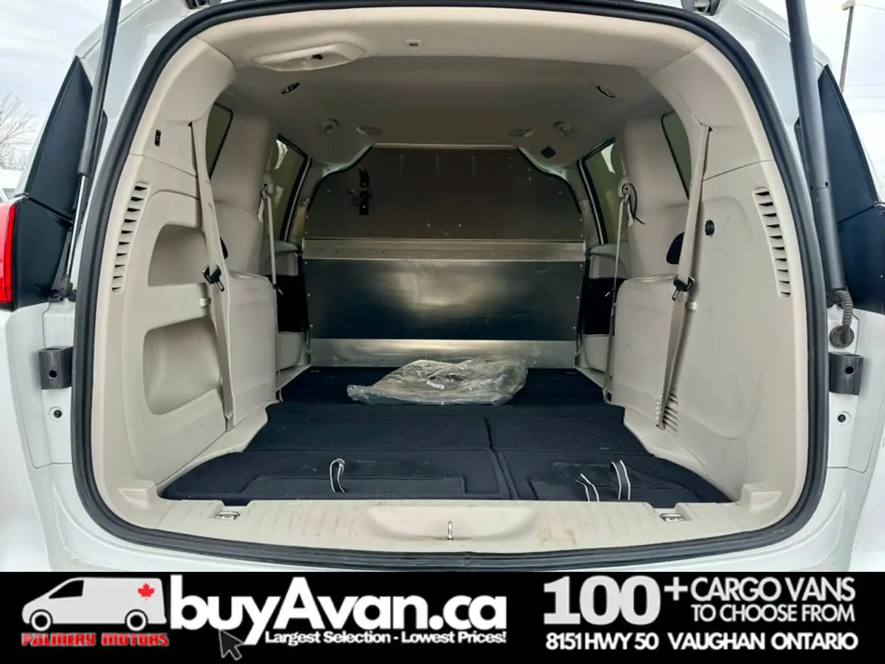 Chrysler Grand Caravan снимка Chrysler Grand Caravan
