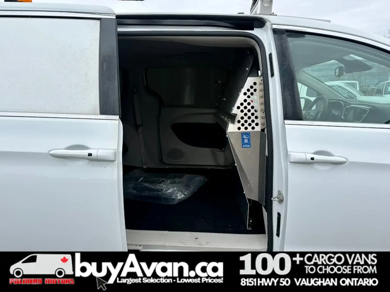 Chrysler Grand Caravan снимка Chrysler Grand Caravan