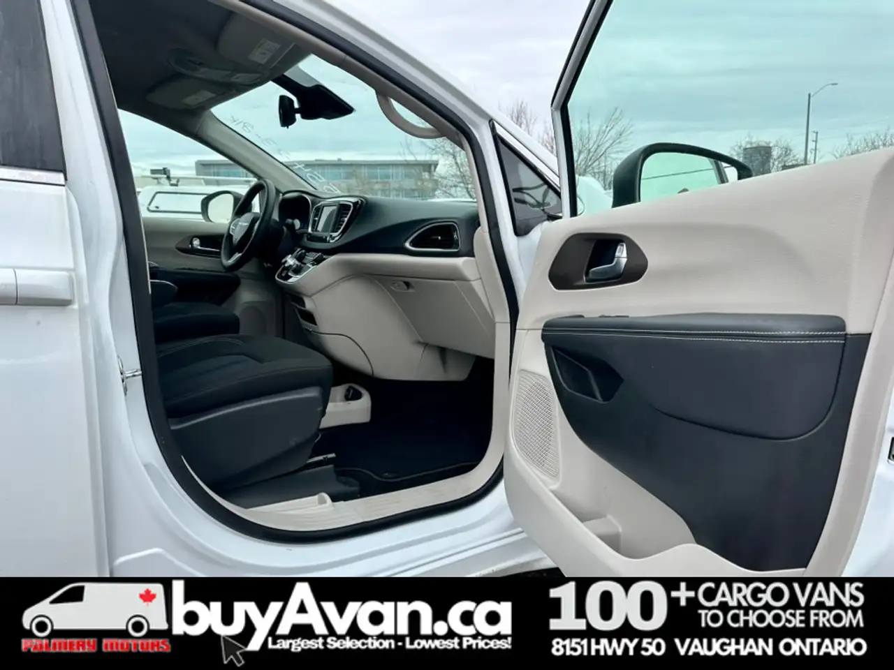 Chrysler Grand Caravan снимка Chrysler Grand Caravan