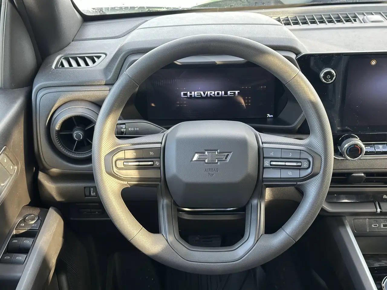 Chevrolet Colorado снимка Chevrolet Colorado