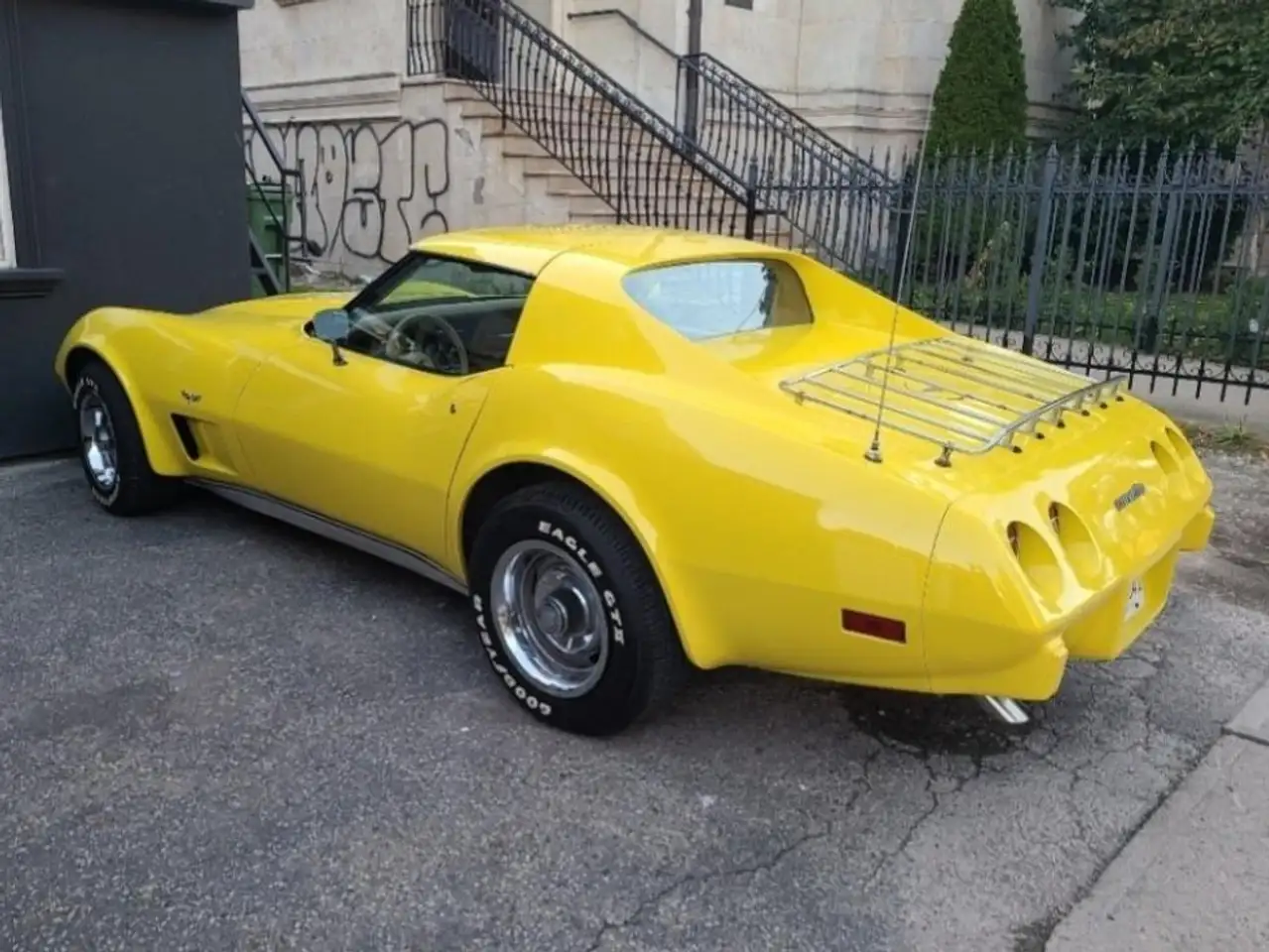 Chevrolet Corvette photo Chevrolet Corvette