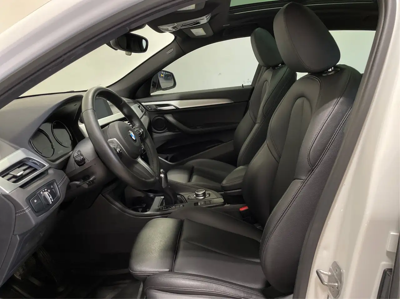 BMW X2 photo BMW X2