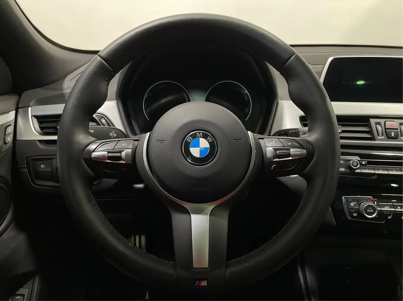 BMW X2 photo BMW X2