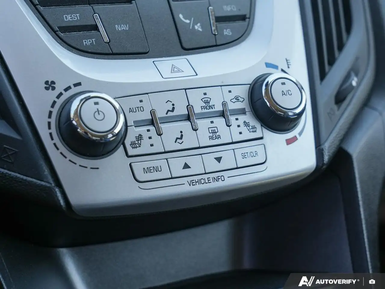 Chevrolet Equinox photo Chevrolet Equinox