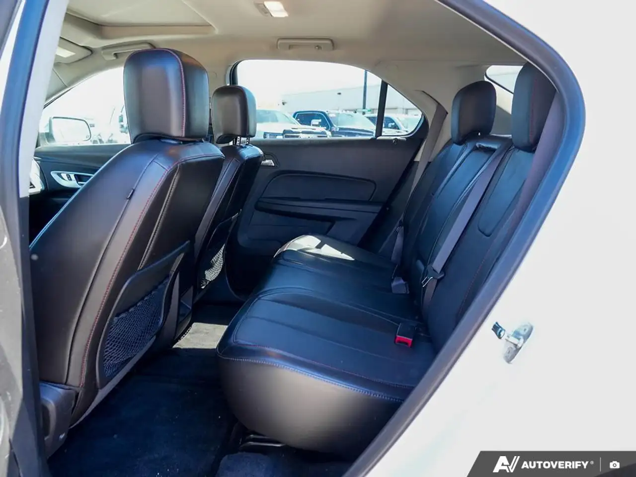 Chevrolet Equinox photo Chevrolet Equinox
