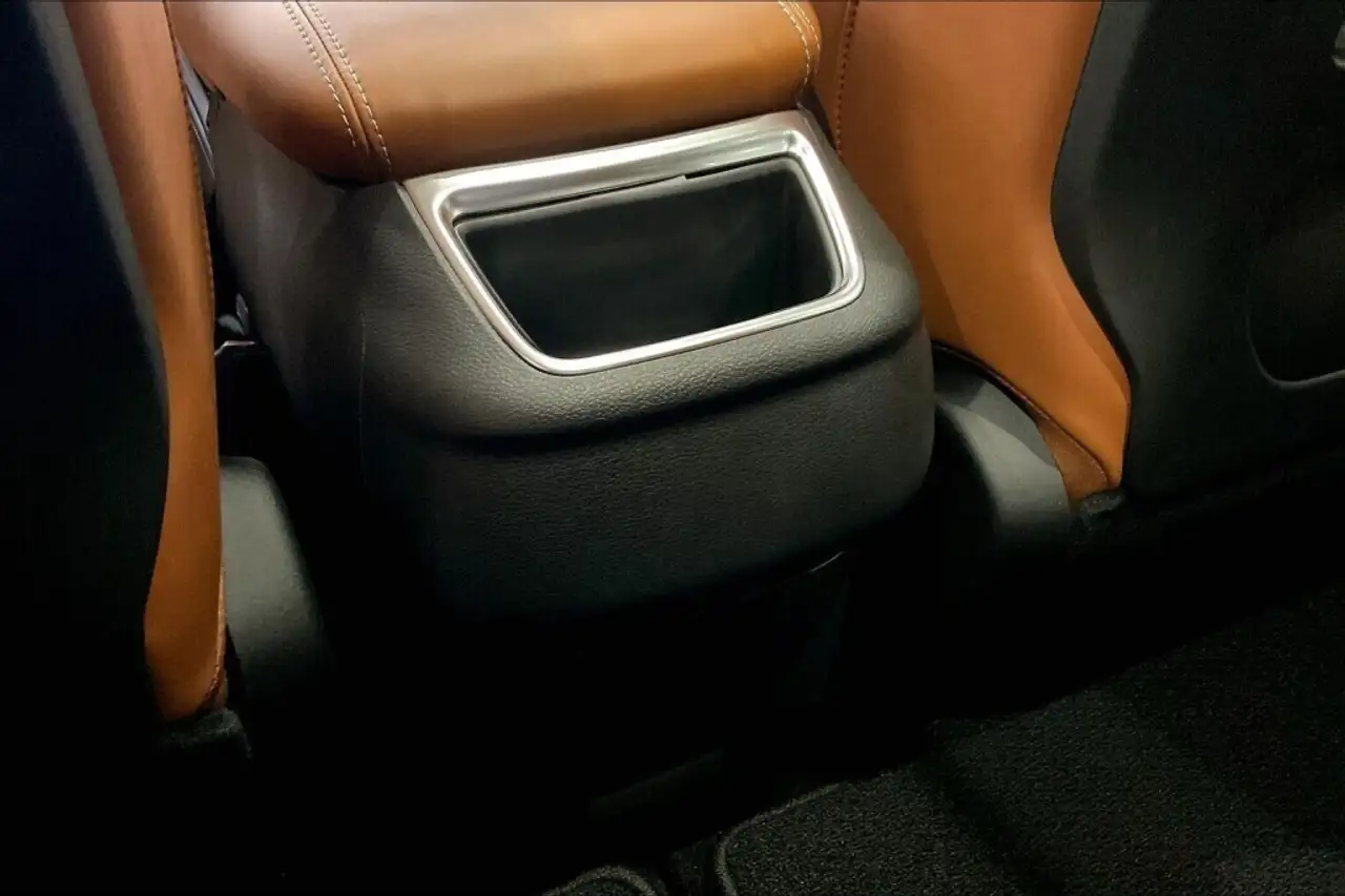 Chrysler Pacifica photo Chrysler Pacifica