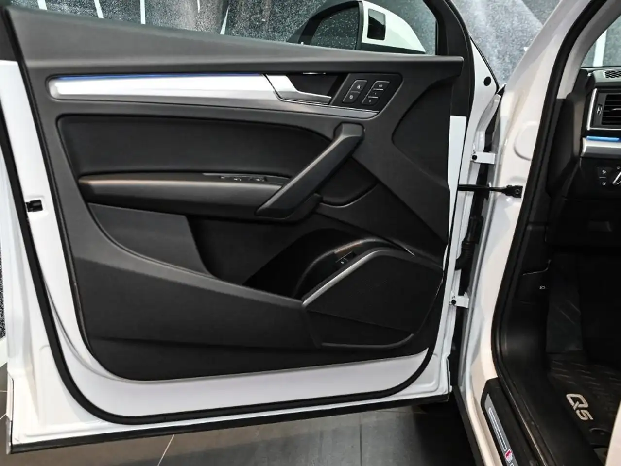 Audi Q5 photo Audi Q5