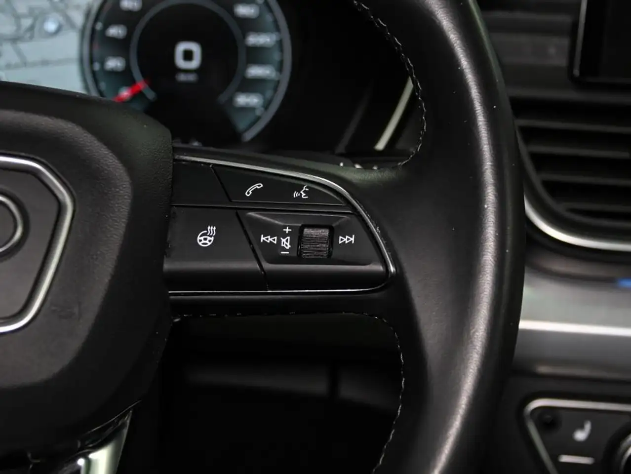 Audi Q5 photo Audi Q5
