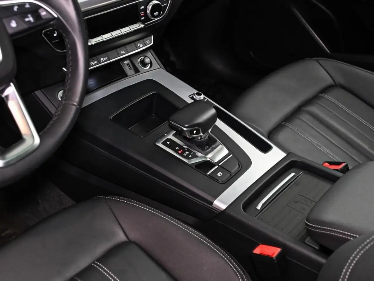 Audi Q5 photo Audi Q5