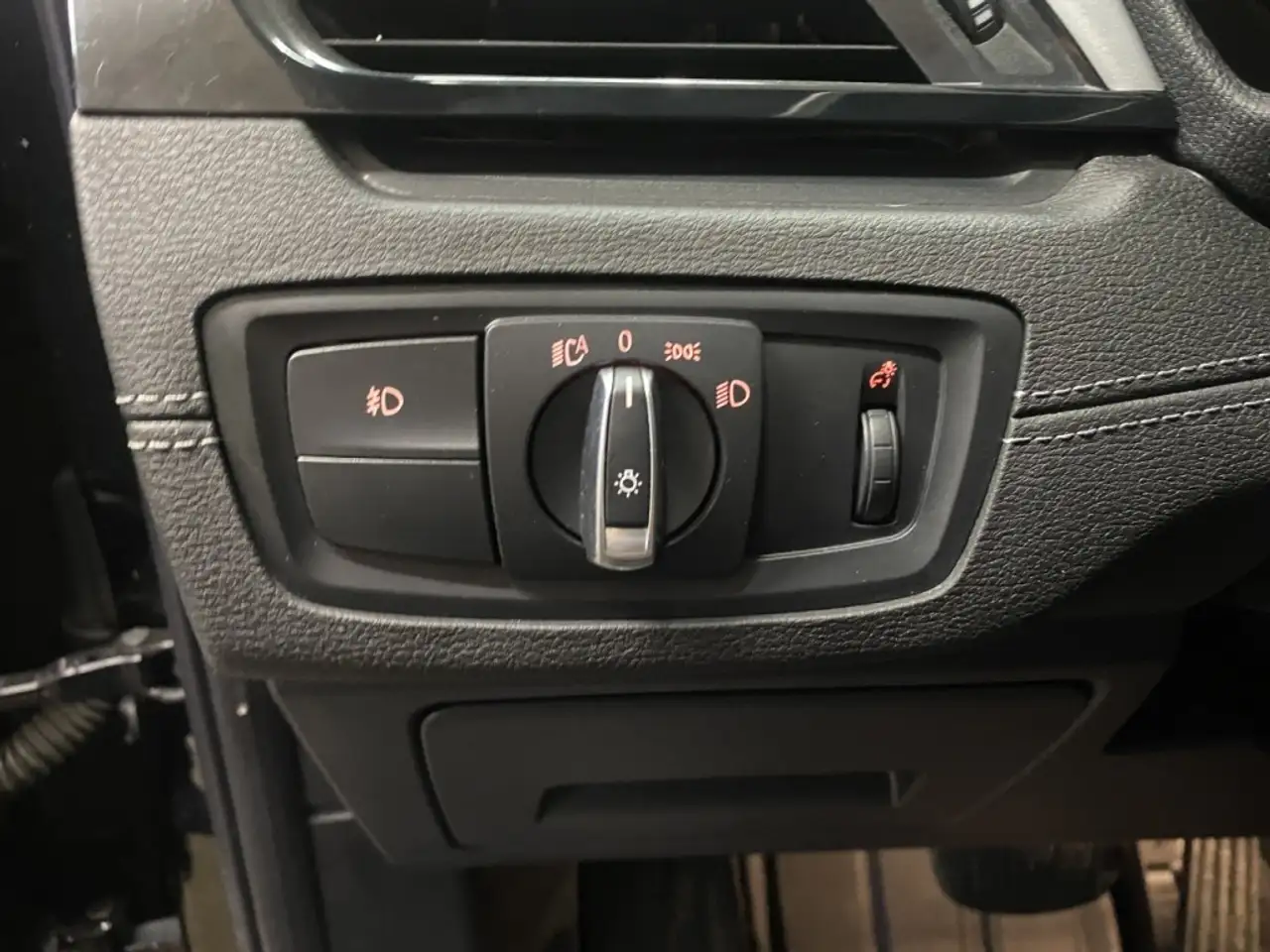 BMW X2 photo BMW X2