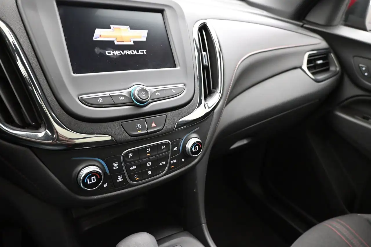 Chevrolet Equinox снимка Chevrolet Equinox