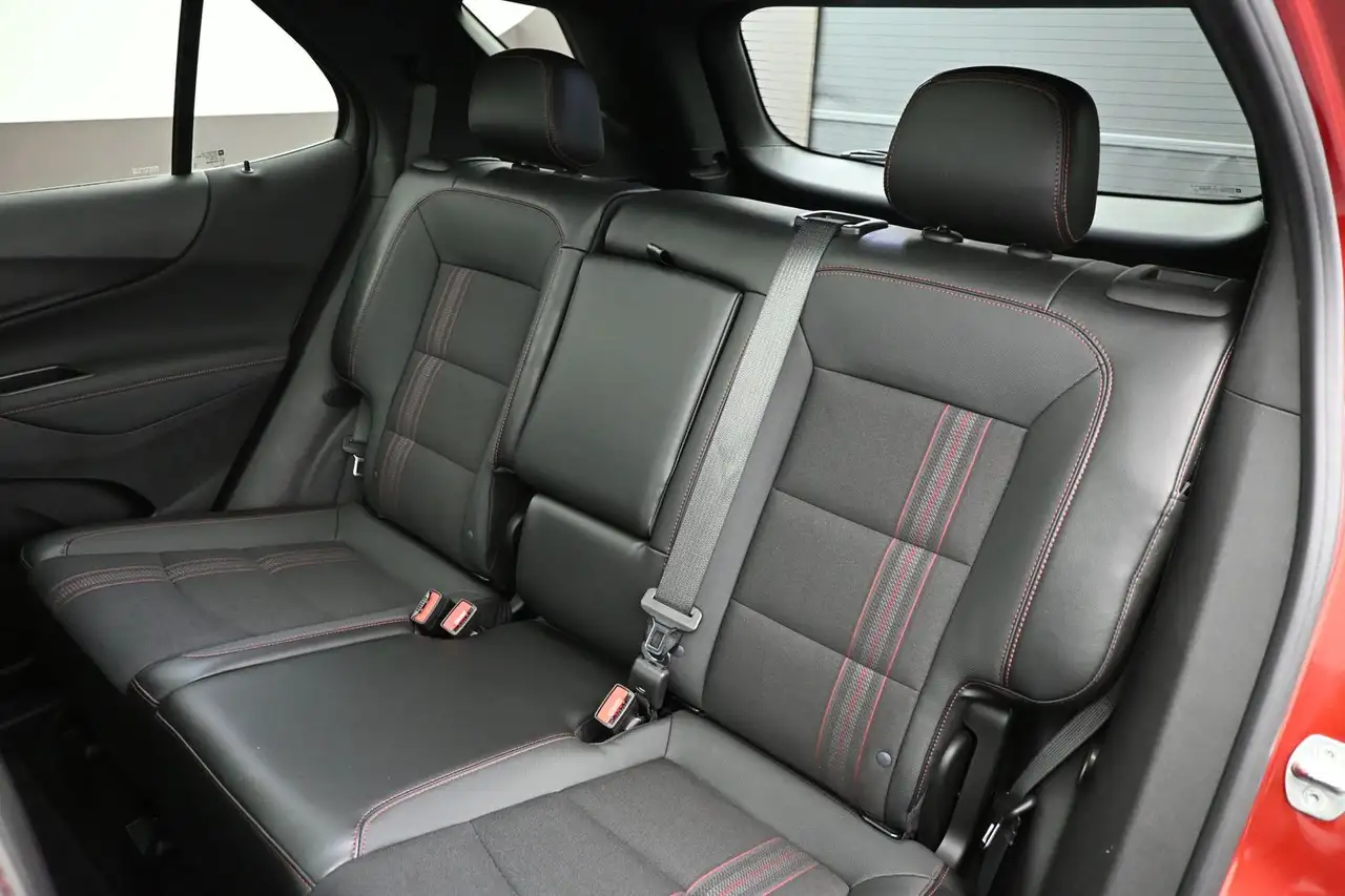 Chevrolet Equinox снимка Chevrolet Equinox