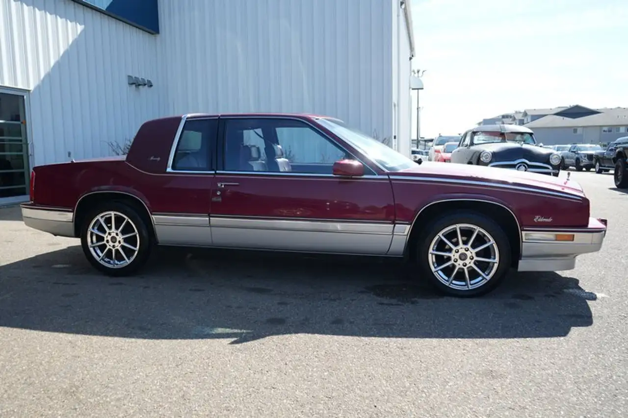 Cadillac Eldorado снимка Cadillac Eldorado