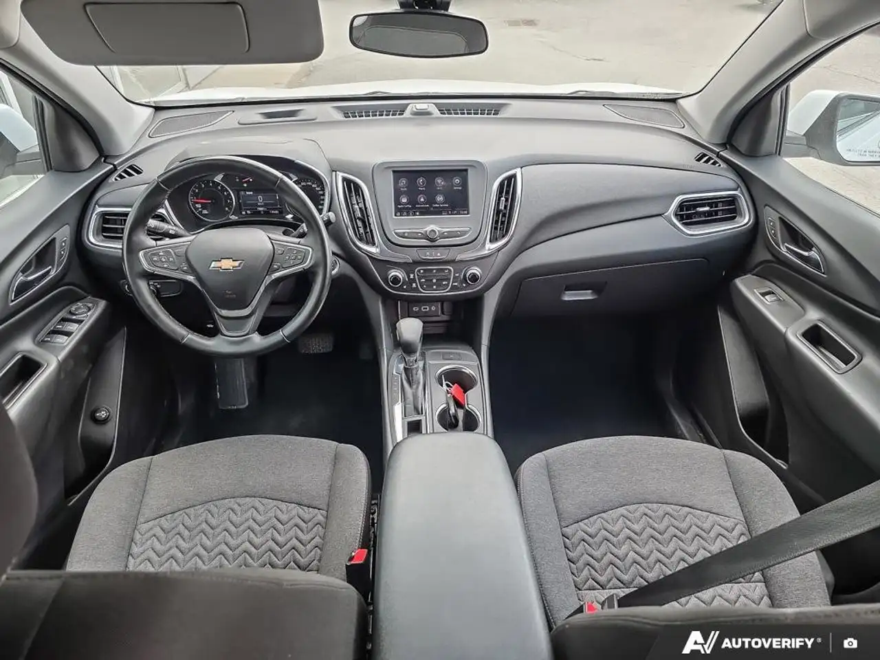 Chevrolet Equinox снимка Chevrolet Equinox