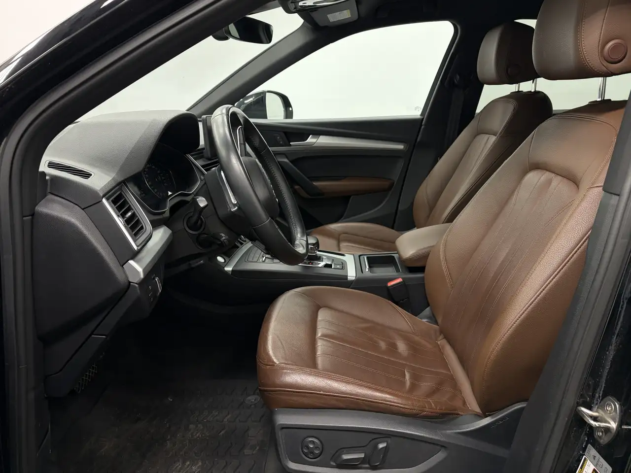 2020 Audi Q5 fotografie 2020 Audi Q5