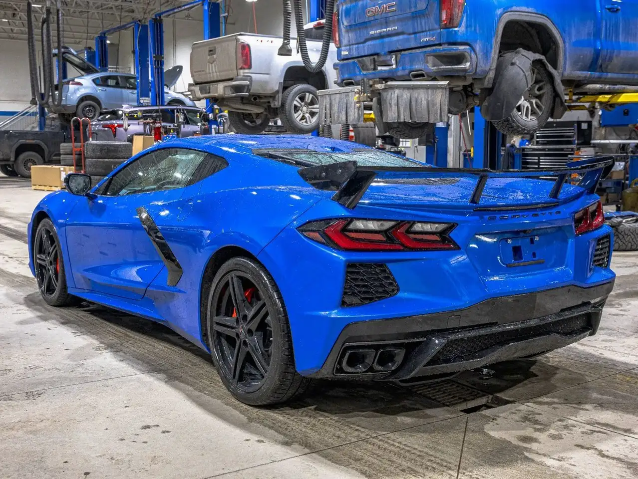 Chevrolet Corvette снимка Chevrolet Corvette