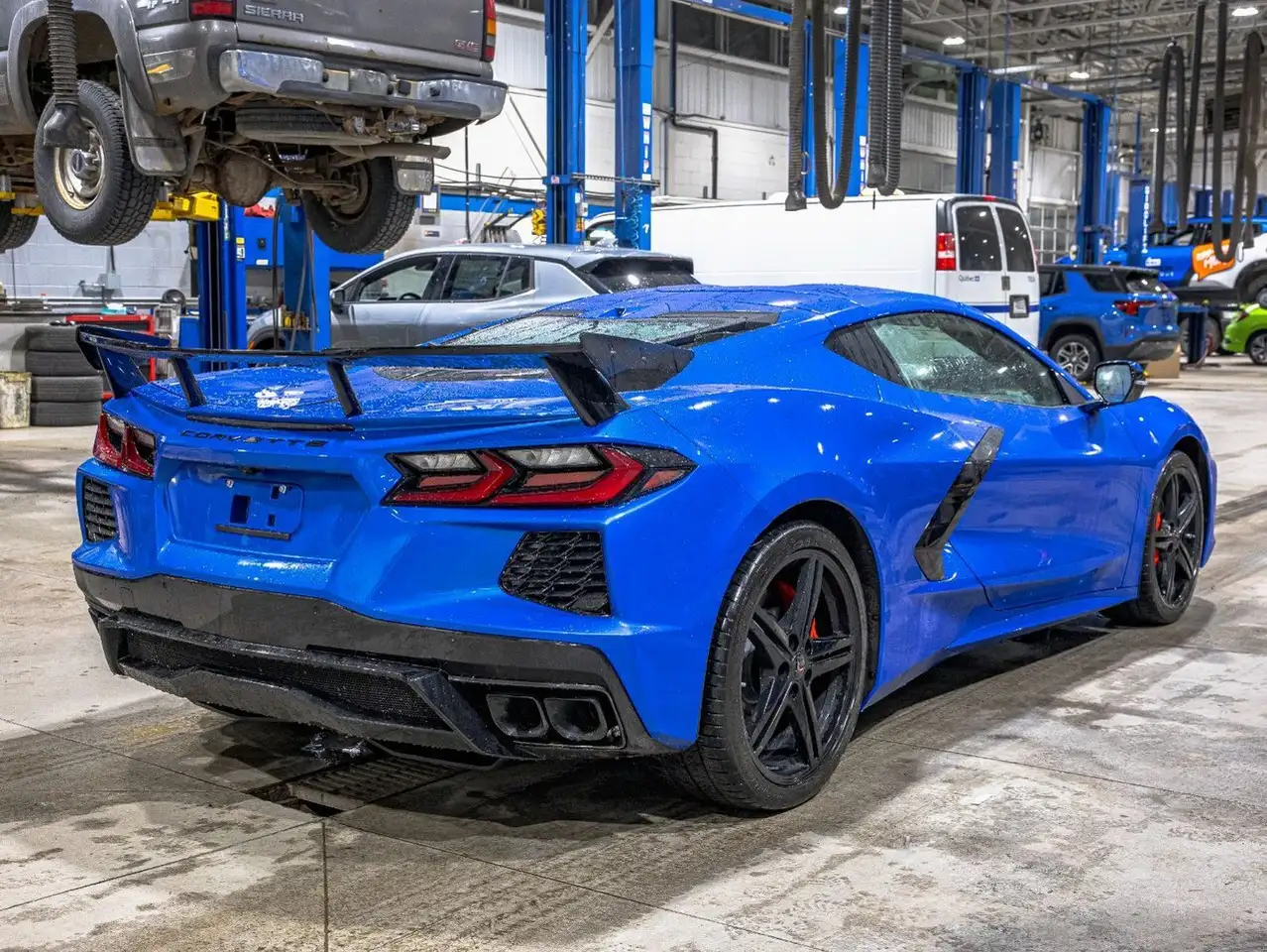 Chevrolet Corvette снимка Chevrolet Corvette